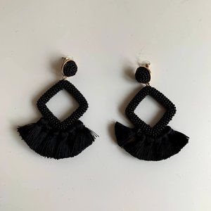 ✨3/$15✨ NWT Black Tassel Earrings